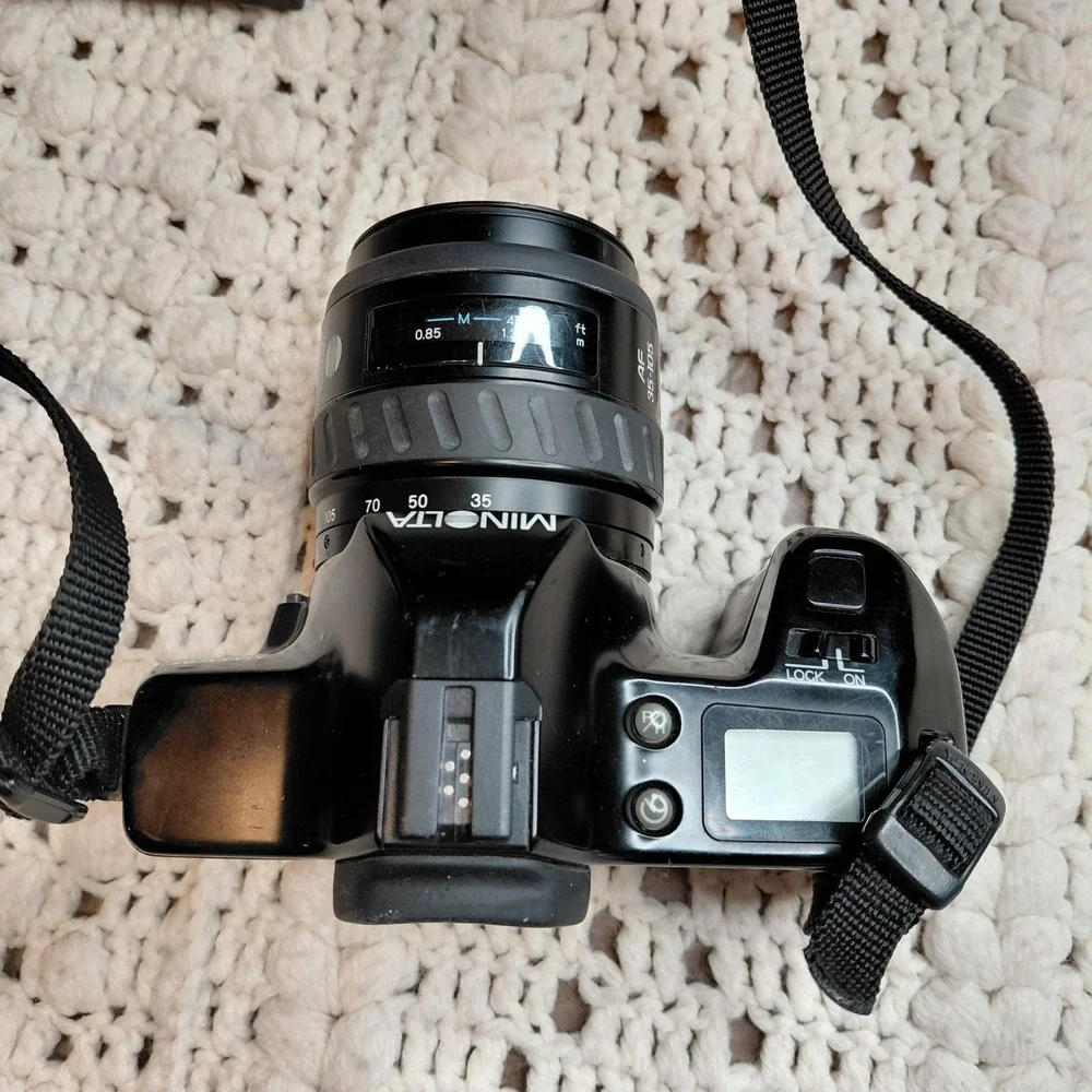 MINOLTA Maxxum 3000i 35mm Film Camera‎ & Charger Promaster Untested No Battery
